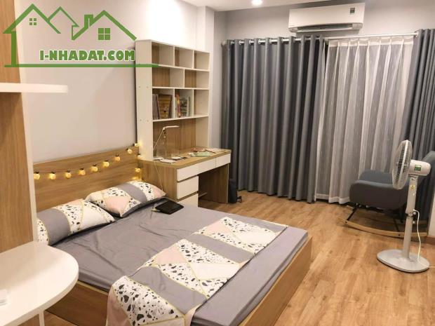 Bán nhà Nguyễn Văn Cừ , 70m2, Giá chào 11 tỷ 500  Ô tô thông, Ô tô vào nhà, full nội thất. - 2