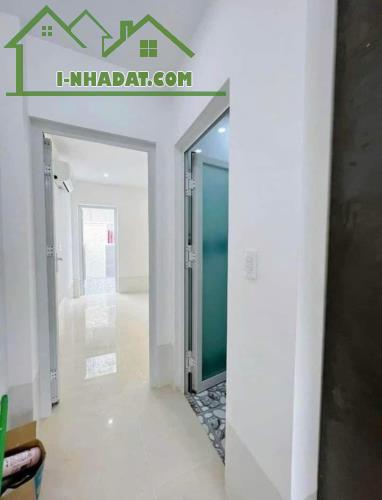 KẸT VỐN CẦN BÁN GẤP NHÀ HẺM ÔTÔ 48m²-2tỷ3(TL)Đ Hoàng Diệu,P9,Quận 4 sổ sẵn - 2