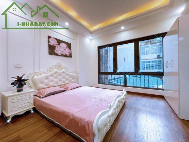 SIÊU HIẾM- Bán nhà riêng phố Kim Giang Hoàng Mai 44 m2 x 5T. Giá: 7,3 Tỷ