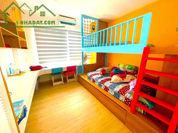 BÁN NHÀ ĐẸP FULL NỘI THẤT HXH 8M BÙI VĂN BA QUẬN 7 - 5TẦNG 5PN 80M2 - CÒN 9,2 TỶ TL. - 4