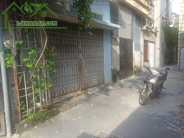 BÁN NHÀ CÂP 4 TÂY MỖ 50M MẶT TIỀN 5M NGÕ TAXI SẴN NỘI THẤT GIÁ 4,95 TỶ