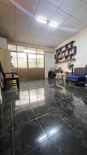 Bán nhà Mặt tiền Quận 5, khu trung tâm, 3 tầng chỉ 11,95 tỷ - 2
