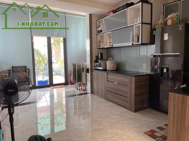 Mặt tiền 4.5m Phường 4 Tân Bình 75m2. Gía 16.9 tỷ TL - 4