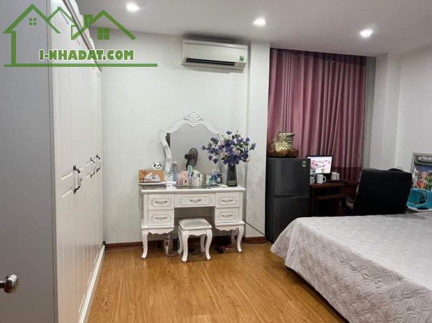 SIÊU HIẾM. Bán nhà Phố Thái Hà, Q Đống Đa. DT: 45m, 5T. Giá: 9,5 tỷ. 30m ra Phố