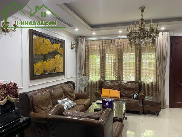 ? BIỆT THỰ VIP NGUYỄN TRÃI  THANG MÁY VỈA HÈ KINH DOANH ĐỈNH 98m2 x 5T, MT 5.6m, HƠN 28 TỶ - 2