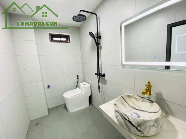 Bán nhà Tây Mỗ 38M2, 4 Tầng, lô góc 2 thoáng, ô tô đỗ cửa, full nội thất 4.7 tỷ - 1