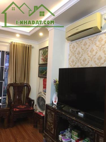 Bán nhà ngõ 302 Đường Láng, 42m2 x 4 tầng, 7.5 tỷ, ngay ngã tư sở - 2