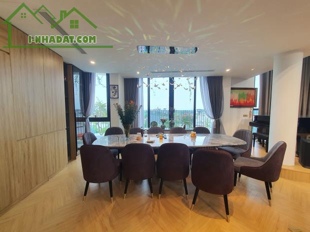 Mặt phố Quảng An – 250m2 – Mặt tiền 10m – 11 Tầng – 100 tỷ .