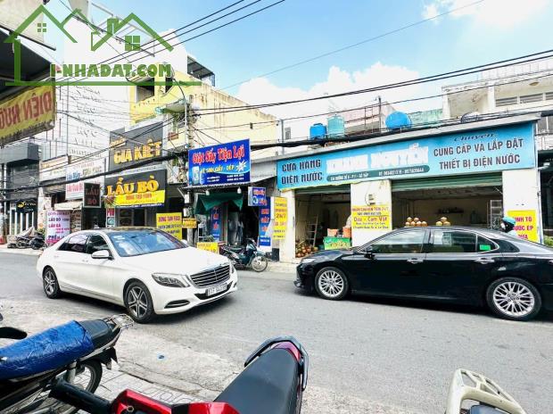 Nhà Mặt Tiền đường số 8 - P11 Gò Vấp - DT 10.5 x 5 chủ đang cho thuê - 2