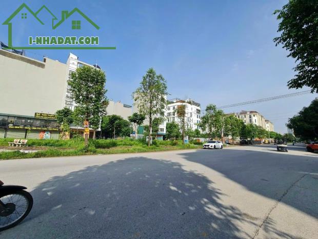 Bán đất dịch vụ Vạn Phúc, Hà Đông view công viên không lỗi phong thủy, 50m2 giá 14.8 tỷ - 1