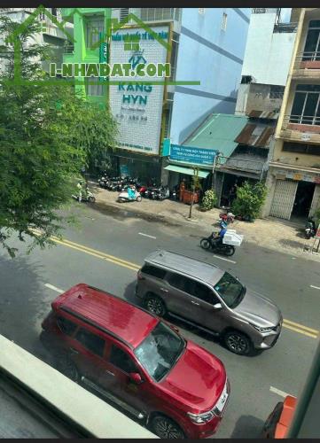 Chủ bán nhà đường Trần Huy Liệu, P.15, Q.PN. DT: 7m*15m, 4 tầng. Giá 17 tỷ. Lh: 0932071249