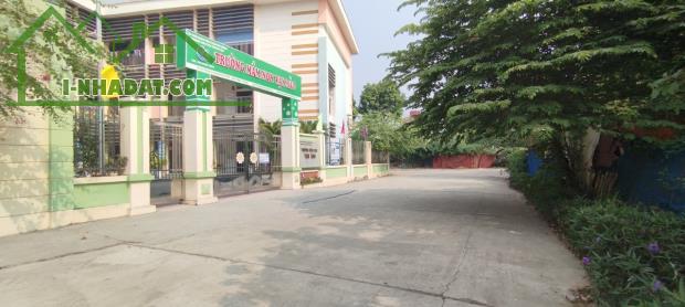 Bán đất dịch vụ Vạn Phúc, gần mầm non Vạn Bảo, đẹp không tì vết, 50m2, đông nam giá 7.5 tỷ - 1