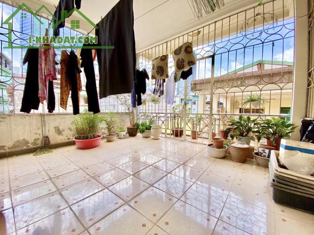 Bán nhà ngõ 198 Lê Trọng Tấn, 65m2, ô tô tránh, 19 tỷ