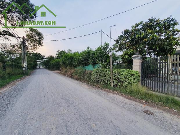 bán đất đường trần phú, xã quảng tiến, trảng bom sổ hồng riêng 2200m2 giá chỉ 5tr6/m2 - 2