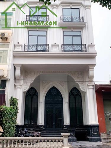 Bán Khách Sạn Mặt Phố Hàng Gai, HK 288m2x8T MT:8,5m, 58P, Giá Tốt. Lh 0961961556