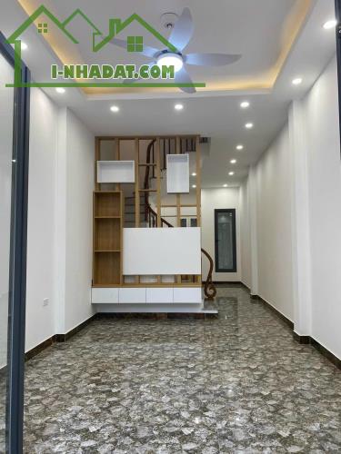 Bán liền kề cuối phố Trịnh Văn Bô 36m²*4T. Đường ô tô tránh nhau-vỉa hè thoáng. Giá 4tỷ - 5