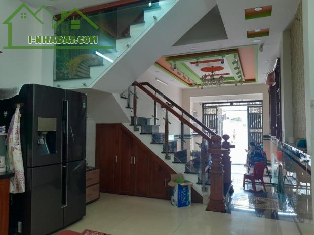 Nhà mặt tiền 5 tầng đẹp chỉ vào KD hoặc làm VP đường Lâm Thị Hố cực rẻ chỉ 6.8 tỷ. - 2