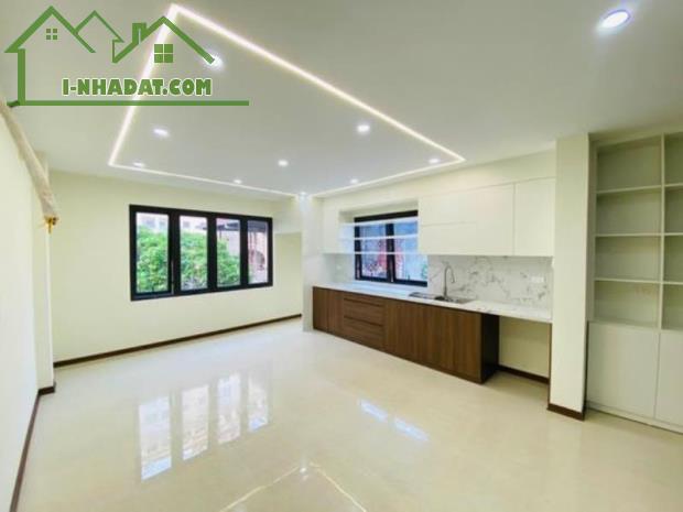 HOÀNG ĐẠO THÀNH CÒN SÓT 1 CĂN DUY NHÂT 6 TẦNG LÔ GÓC  THANG MÁY - 2