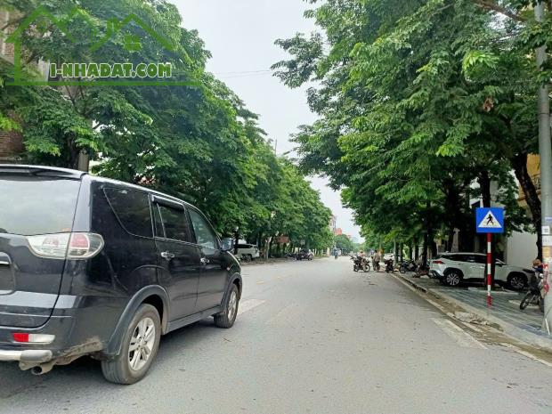 BÁN ĐẤT TỪ SƠN CẠNH ĐÔNG ANH 
Chỉ  1 tỷ duy nhất 1 tỷ có ngay mảnh đất đường 2  ô tô