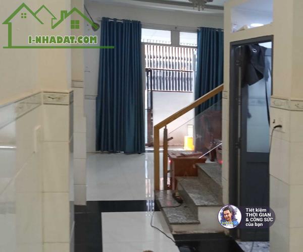 BÁN NHÀ HẺM LÊ VĂN LƯƠNG, PHƯỜNG TÂN HƯNG. 38M2.3 TẦNG. 3 PHÒNG NGỦ. CÁCH Q1 CHỈ 3KM - 2