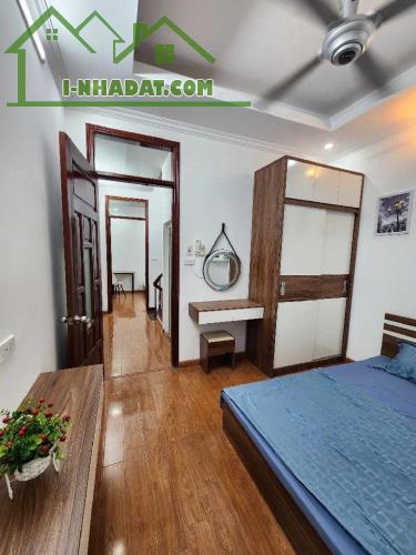 Cần Bán Nhà Đức Giang, Long Biên 5T, 35m2, giá 5,1 tỷ (Lô góc) - 1