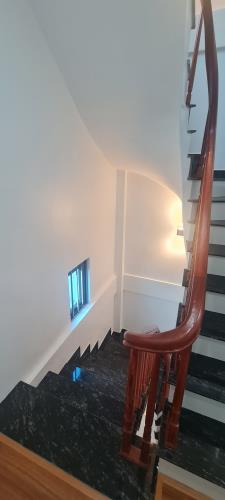 Bán nhà mặt đường Lai Xá Hoài Đức 32m*5T. 80m đến Chợ, Đh Thành Đô. Ngõ 2,6m Ôtô đỗ cửa - 2