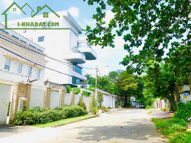 Bán Đất Xây Biệt Thự Khu Compound Đường Trần Não,P Bình An,Q2 DT:353m2(13mx27m) Vị Trí Đẹp - 1