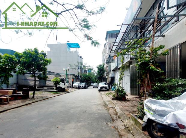 Bán đất phân lô Tây Nam Linh Đàm, SĐ 60m2, MT 5m, 15 tỷ