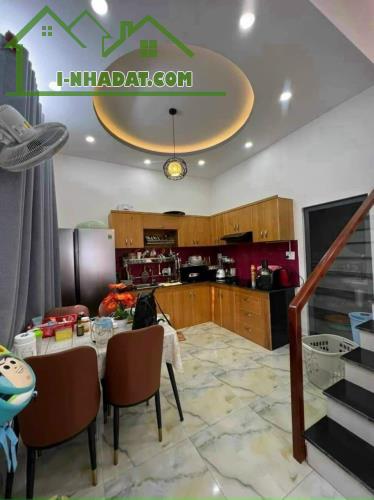 Định Cư Pháp Bán Gấp Nhà Đ.Lã Xuân Oai, P.Long Trường, Quận 9. Giá 2tỷ350/52m2/sổ sẳn - 3
