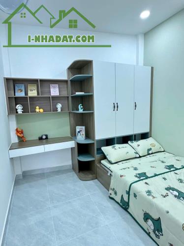 BÁN GẤP BÁN LỖ NHÀ HẺM 5m 55m²-2tỷ450 Đ. Nguyễn Biểu, P.1, Quận 5 Đang có HĐ thuê 14tr/th