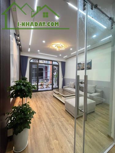 CC bán nhà PL Đặng Thuỳ Trâm DT 62m x 6t. Thang máy. Giá 16,7 tỷ. LH: 0964769634 - 2