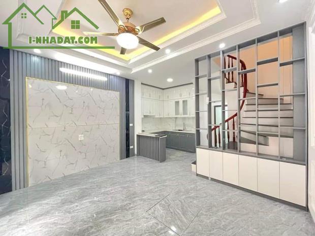 Đăng cấp 5* bán nhà Xuân Phương 32M x 5 Tầng, 3P ngủ, ôtô đỗ gần giá 4.6 tỷ