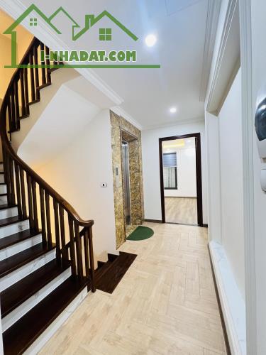 BÁN NHÀ TRƯỜNG CHINH– THANH XUÂN– SỔ PHÂN LÔ- 7 CHỖ VÀO NHÀ- 7 TẦNG THANG MÁY- 8 NGỦ