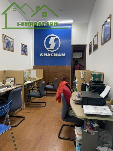 Cho thuê Biệt thự Việt Hưng-Long Biên-200m * 4 tầng-Full nội thất đẹp-Kinh doanh đỉnh-30 t - 2