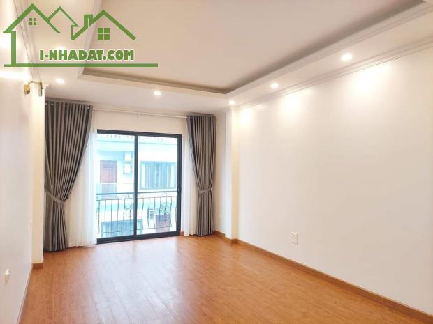 BÁN NHÀ NGỌC THỤY 45M x 6 TẦNG THANG MÁY, VỈA HÈ, ÔTÔ TRÁNH, 2 THOÁNG. GIÁ 11.5 TỶ