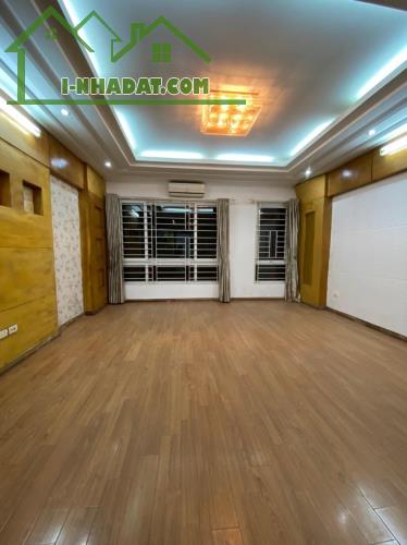 Bán nhà Nguyễn Khánh Toàn – Cầu Giấy ô tô đỗ cửa , 95m2 , 5 tầng , giá chỉ 15.8 tỷ . - 3