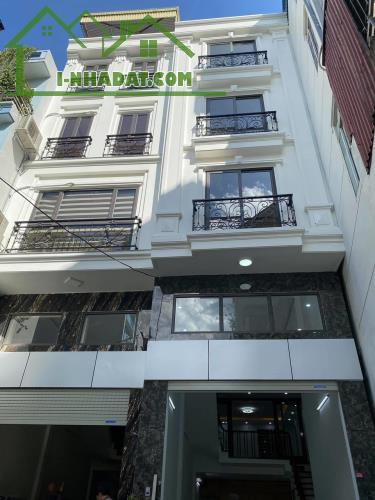 Bán nhà đẹp ngõ 298 ngọc hồi DT60m  4,5 tầng. Kinh doanh  ô tô 7 chỗ. Giá 5,5 tỷ