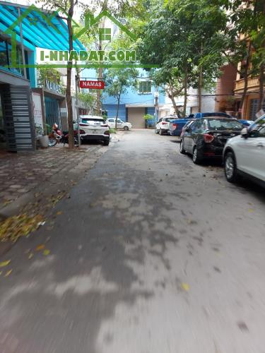 Bán nhà đẹp ngõ 298 ngọc hồi DT60m  4,5 tầng. Kinh doanh  ô tô 7 chỗ. Giá 5,5 tỷ - 2