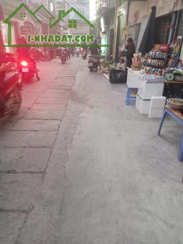 Bán nhà đẹp ngõ 298 ngọc hồi DT60m  4,5 tầng. Kinh doanh  ô tô 7 chỗ. Giá 5,5 tỷ - 3