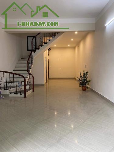 CC bán nhà mặt ngõ kinh doanh ô tô tránh, Nguyễn Trãi; giá 10,8 tỷ 0915229868 - 3