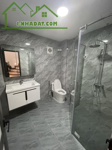 MẶT NGÕ KINH DOANH VÕNG THỊ, GẦN HỒ, NGÕ THÔNG, SỔ VUÔNG, 32M2, 4T, MT 4,6M,  6,5 Tỷ - 4