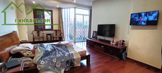 PHÂN LÔ THANG MÁY NGÕ 61- HOÀNG CẦU DT82m2 VỈA HÈ RỘNG - KINH DOANH - 2