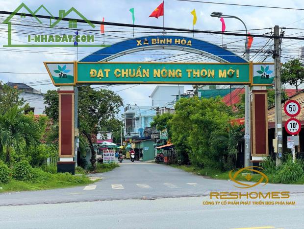 Bán lô đất biệt thự 300m2 ngang 10m mặt tiền đường Bình Hòa-Cây Dương giá chỉ 13 triệu/m2