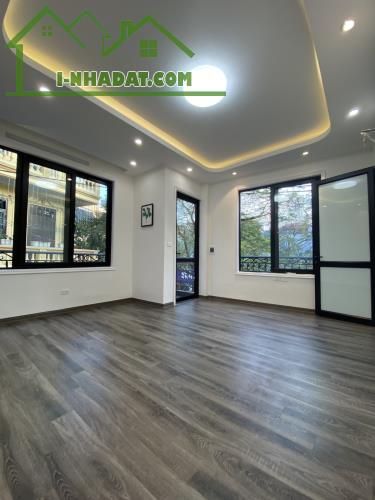 BÁN GẤP NHÀ ĐẸP PHỐ NGUYỄN VĂN CỪ -  LÔ GÓC, 4T, 70M2, MT 5M – GARA Ô TÔ. GIÁ 11 TỶ - 2