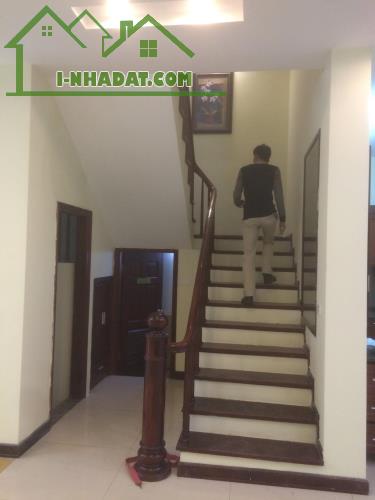 RẺ NHẤT Biệt thự Việt Hưng-Long Biên-200m*3 tầng-phù hợp kd-28 triệu