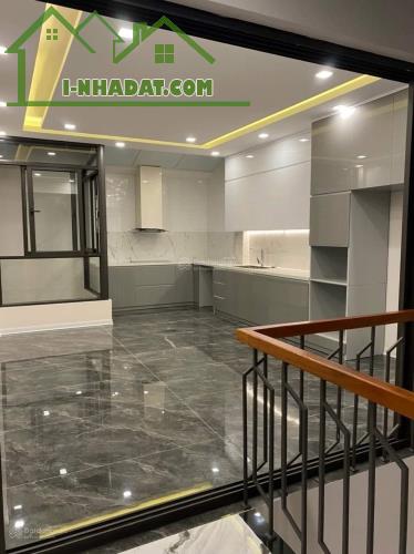 Cần bán nhà 86m2 thiết kế độc đáo phố Nguyễn Văn Cừ Gara 2ô tô, 6T thang máy, nhỉnh 13 tỷ - 4