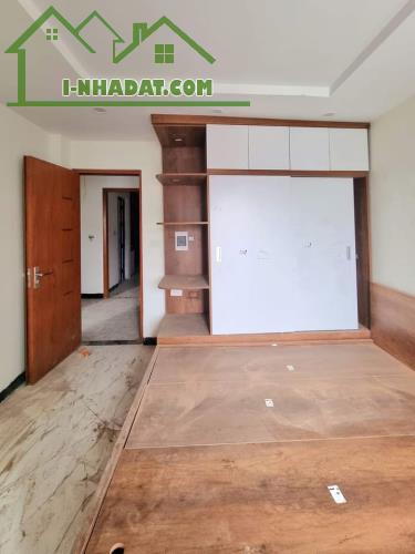 Tòa CCMN 9 tầng thang máy dt:102m2; 41 PHÒNG FULL NỘI THẤT,MẶT NGÕ THÔNG K.DOANH SẦM UẤT