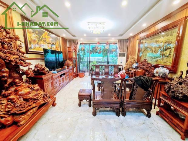 Bán nhà ngõ 131 Thái Hà, 71m2 xây 6 tầng, Mặt tiền 6,2m, thiết kế thông sàn, Giá 21,3 tỷ