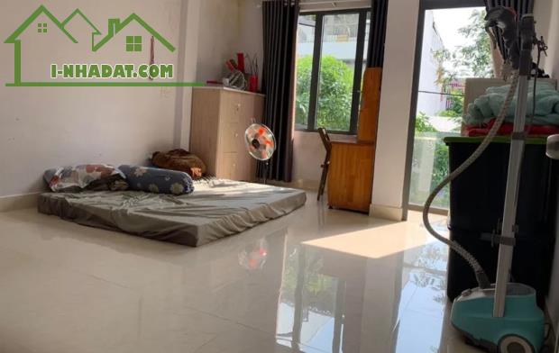 Vài bước chân ra Cao Thắng, Dt 36m2 - 3 Mê, chỉ hơn 2 tỷ (0935621182) - 2