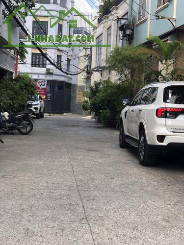 Nhà Huỳnh Văn Bánh, Hẻm 4m, Quận Phú Nhuận, 4.6 x 17m, 2 tầng, khu dân trí cao, nhỉnh 7 tỷ